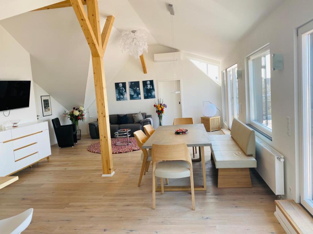 Bodensee Apartments Meersburg Sonnhalde Екстериор снимка