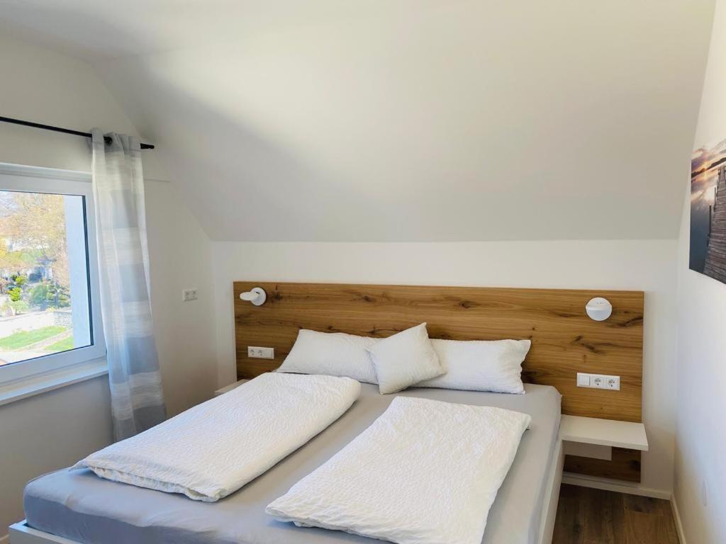 Bodensee Apartments Meersburg Sonnhalde Екстериор снимка